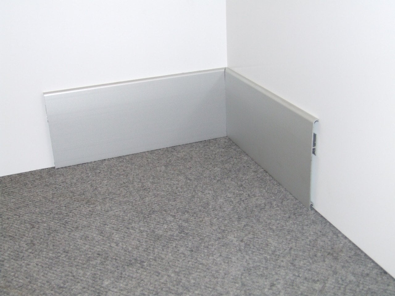 ALÜMİNYUM SÜPÜRGELİK ALS-010